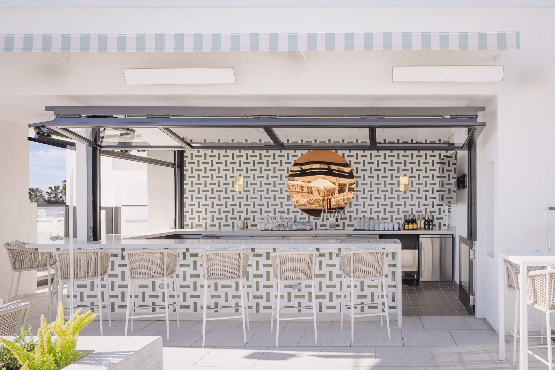 Azure Pool Bar